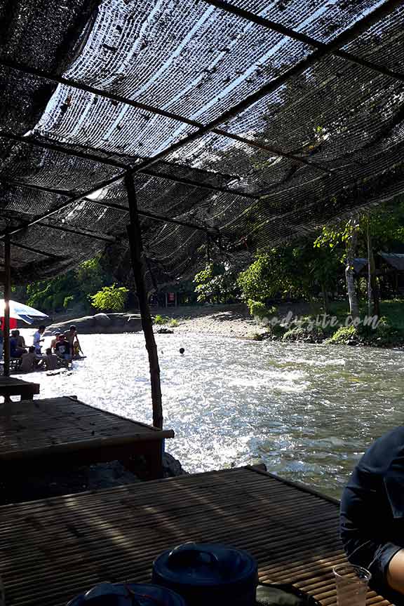 เที่ยวเขื่อนขุนด่านฯ 4 ทานข้าวที่แก่งเทียมฯ