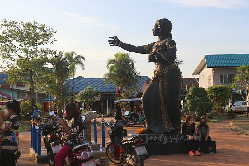 จันทบุรีอีกครั้ง 12 อนุสาวรีย์สุนทรภู่