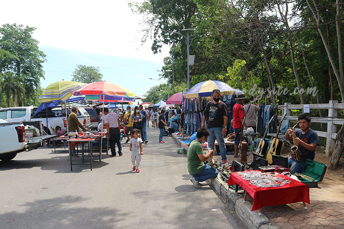มวกเหล็ก 1 ตลาดนัดมวกเหล็ก