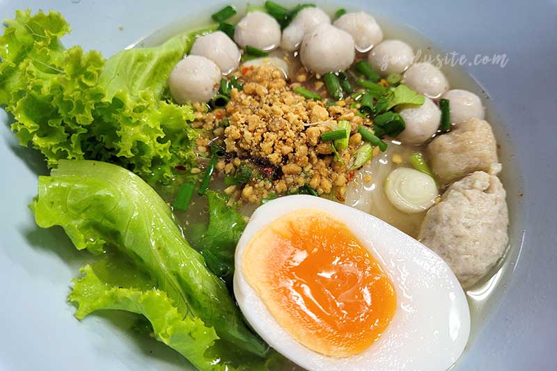 ตาก 6 ร้านนายตี๋ นครสวรรค์