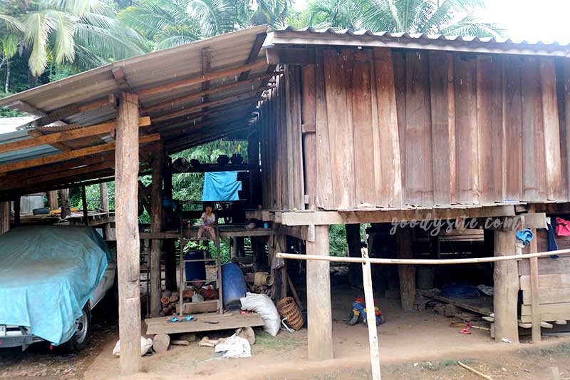 ตาก 1 โรงเรียนบ้านแม่ออกผารู ห้องเรียนสาขาทินึเด