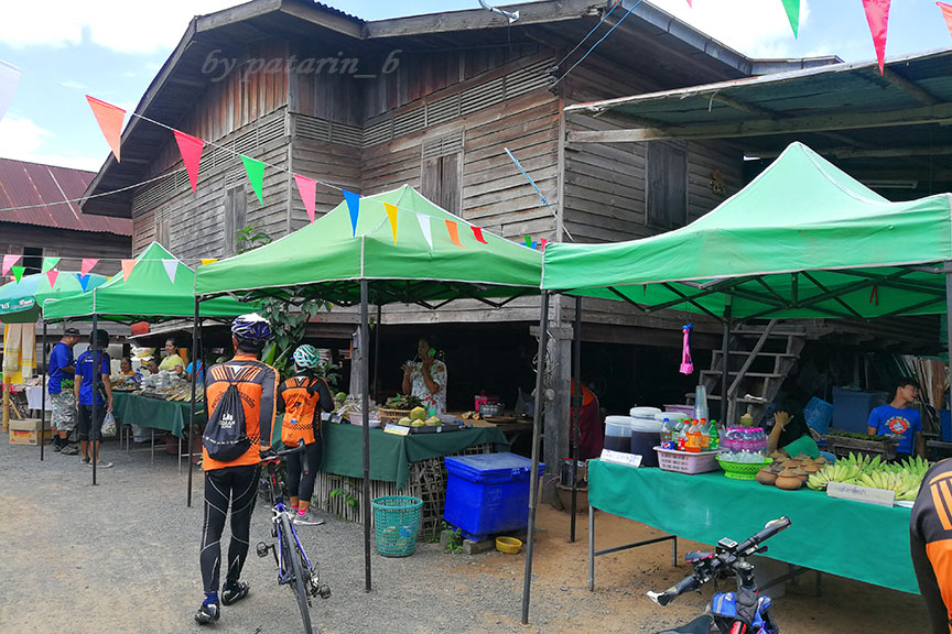 บุรีรัมย์ - วัดคาทอลิก - หมู่บ้านท่องเที่ยวไหม สนวนนอก