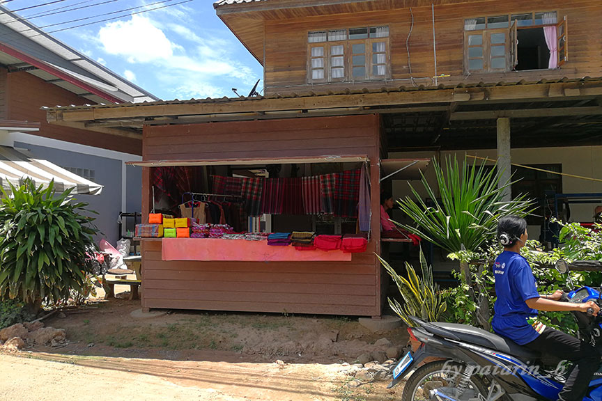 บุรีรัมย์ - วัดคาทอลิก - หมู่บ้านท่องเที่ยวไหม สนวนนอก
