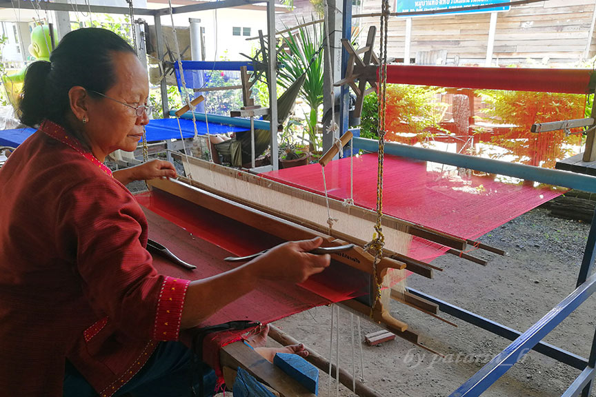 บุรีรัมย์ - วัดคาทอลิก - หมู่บ้านท่องเที่ยวไหม สนวนนอก