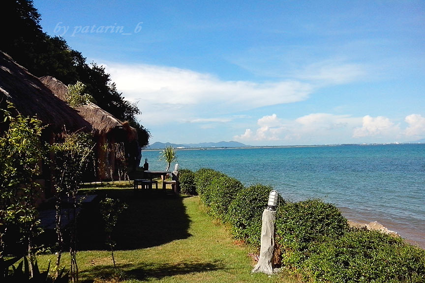 บ้านดิน บ้านพักรับรอง หาดน้ำหนาว ชลบุรี