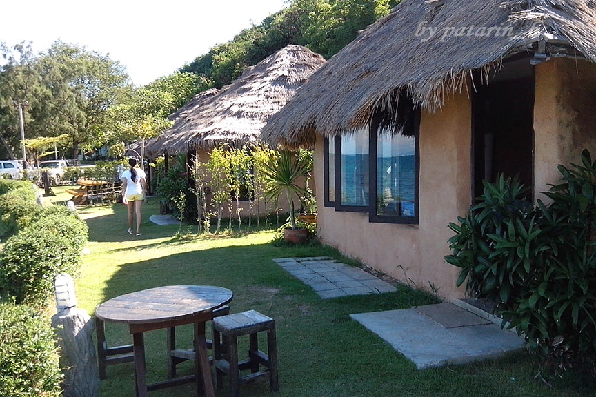 บ้านดิน บ้านพักรับรอง หาดน้ำหนาว ชลบุรี