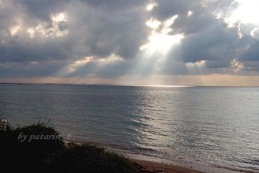 บ้านดิน บ้านพักรับรอง หาดน้ำหนาว ชลบุรี