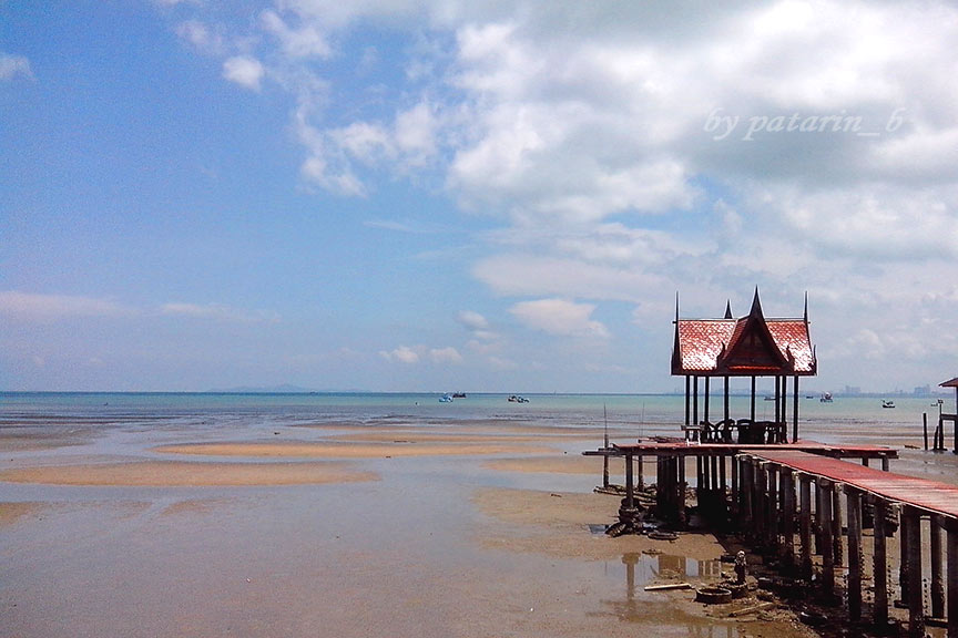 บ้านดิน บ้านพักรับรอง หาดน้ำหนาว ชลบุรี