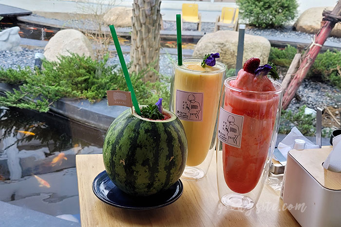 ร้าน ประกาย คาเฟ่ Prakai Cafe & Cuisine