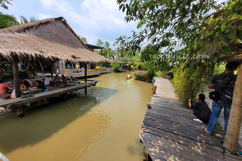 มองเทรอส์ คาเฟ่ แอนด์ ฟาร์ม (Montreux Cafe & Farm) อีกสักครั้ง