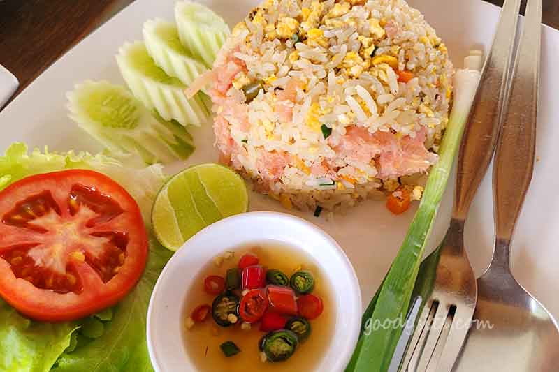 มองเทรอส์ คาเฟ่ แอนด์ ฟาร์ม (Montreux Cafe & Farm) อีกสักครั้ง
