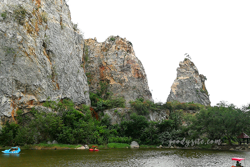อุทยานหินเขางู สวนสาธารณะและที่ท่องเที่ยว ราชบุรี