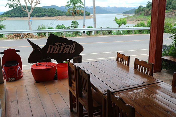 เพชรบุรี 3 ร้านอาหารกษิรัตน์ แก่งกระจาน