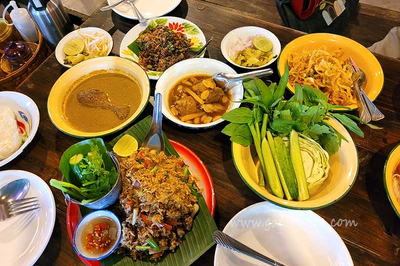 ร้านสายลมจอย ซอย 1