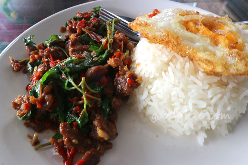 ร้าน หอมฉุย by โกอาร์ท