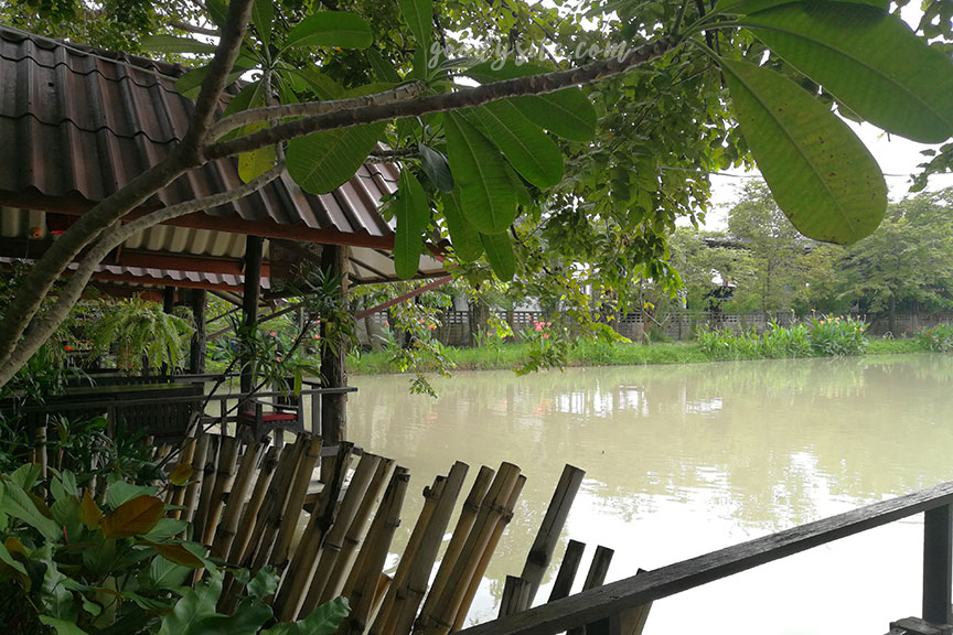 ร้านอาหาร เพลิน เพลิน Ploen Ploen Restaurant