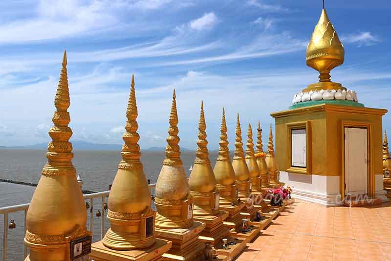 วัดหงษ์ทอง มีสะพานแก้ว