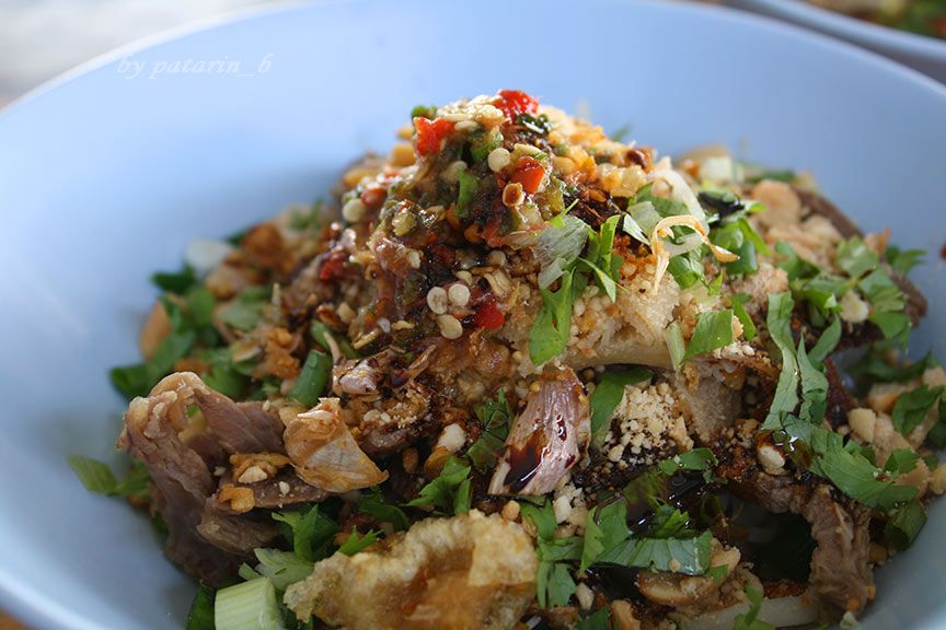 สุโขทัย 4 แม่พลอยก๋วยเตี๋ยวลิ้นวัว นครสวรรค์