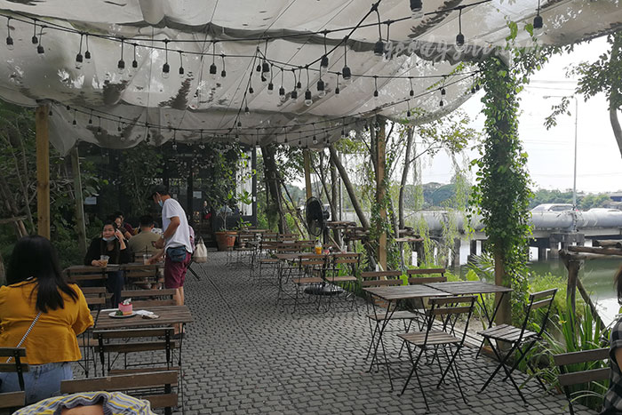ร้าน หมอก คาเฟ่ แขวงรามอินทรา