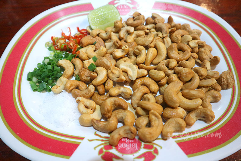 หัวหิน 3 ร้านอาหาร โอเอ็กซ์ซีฟู๊ด