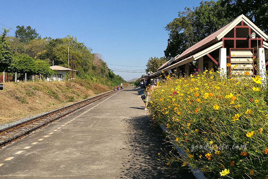 ลพบุรี เที่ยวเขื่อนป่าสักฯ นั่งรถไฟลอยน้ำ และพักที่ภัทรประภารีสอร์ท