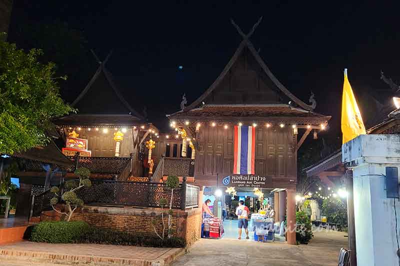 จากแม่แจ่ม แวะน้ำตกวชิรธาร และดิ่งไปพักที่ลำปาง