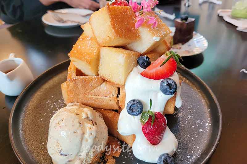 66 Cottage ร้านกาแฟท่ามกลางตึกสูง