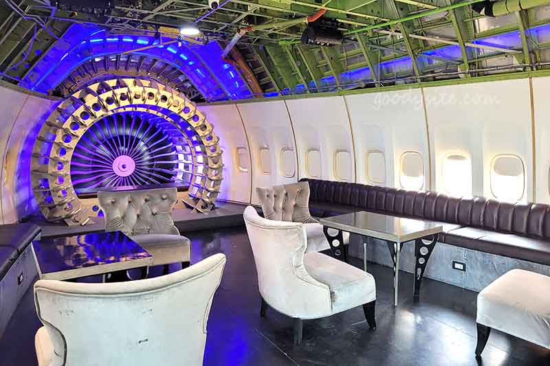 747 คาเฟ่ ลาดกระบัง