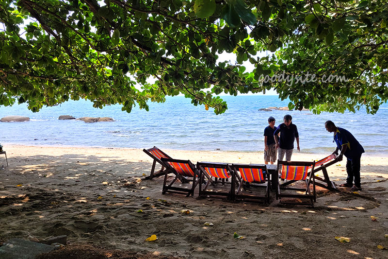 ร้านลึกลับริมหาด ฝั่งนาเกลือ ฟินก่อนกลับบ้าน