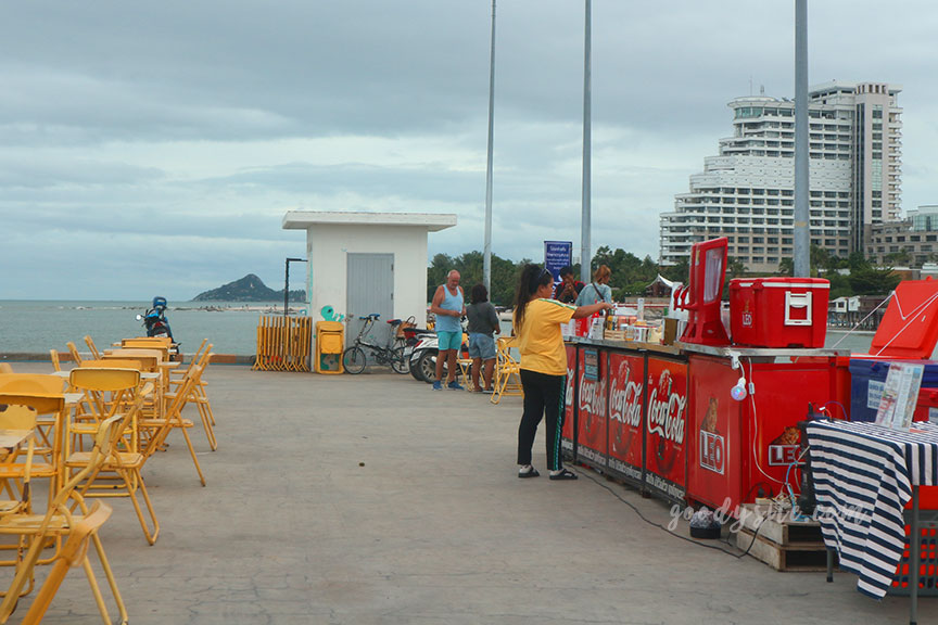 หัวหิน 3 ร้านอาหารแสงไทยซีฟู๊ด