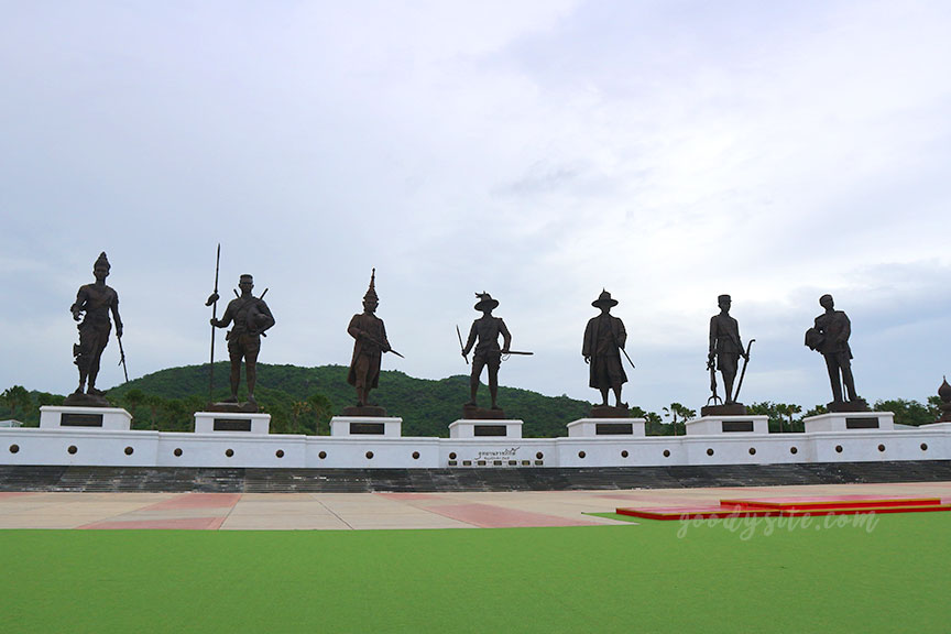 หัวหิน 5 อุทยานราชภักดิ์