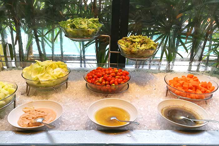 Hotel Vista 2: The Food