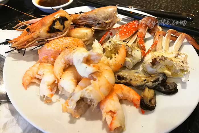 Hotel Vista 2: The Food