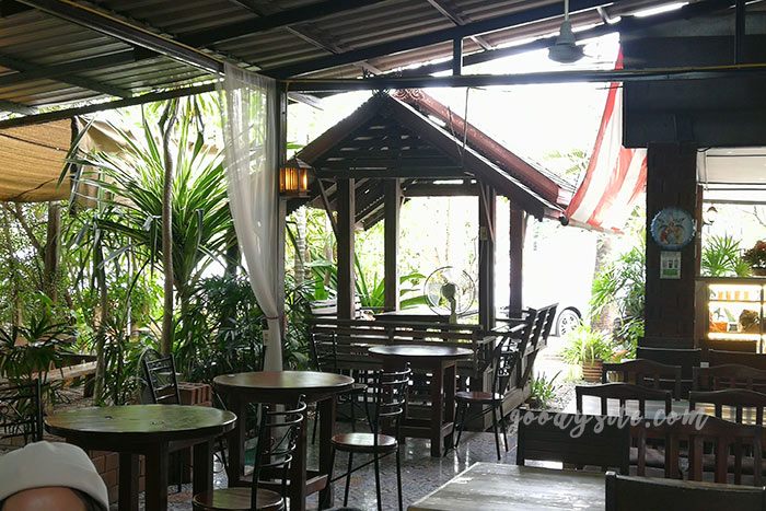 ทำบุญคุณยาย 1 ร้านอาหารชมสวน พัทยา