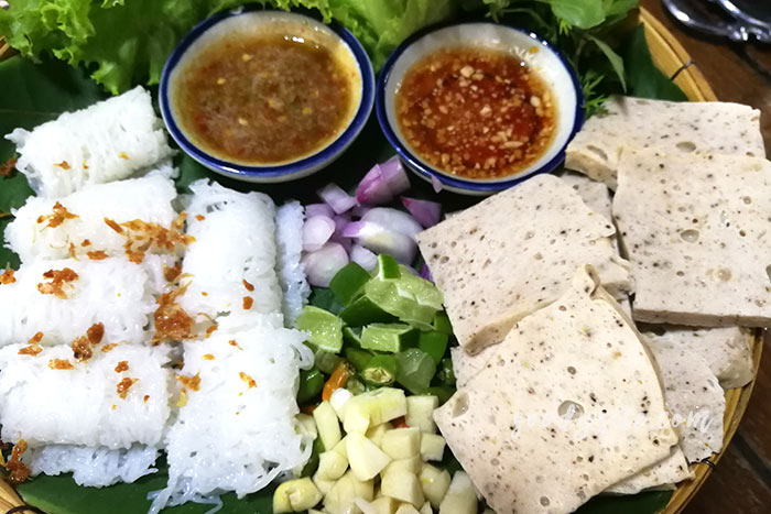 ทำบุญคุณยาย 1 ร้านอาหารชมสวน พัทยา