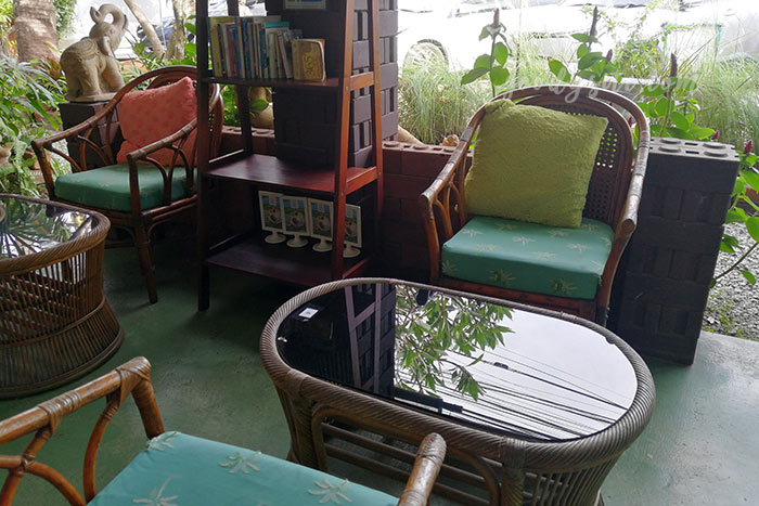 ทำบุญคุณยาย 1 ร้านอาหารชมสวน พัทยา
