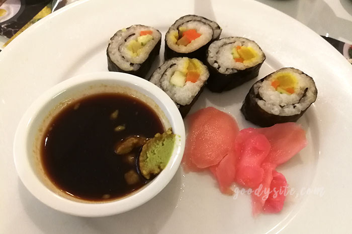 ทำบุญคุณยาย 4 ที่พัก 3 Dusit-Day time