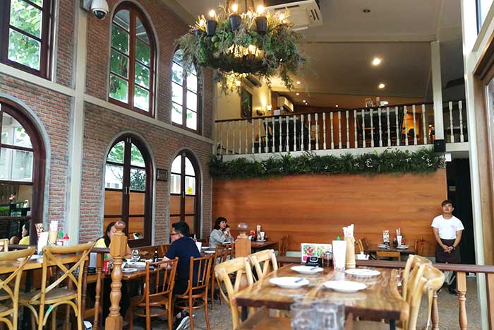 ร้านอาหารเฝอตี้นาย (Photynine)