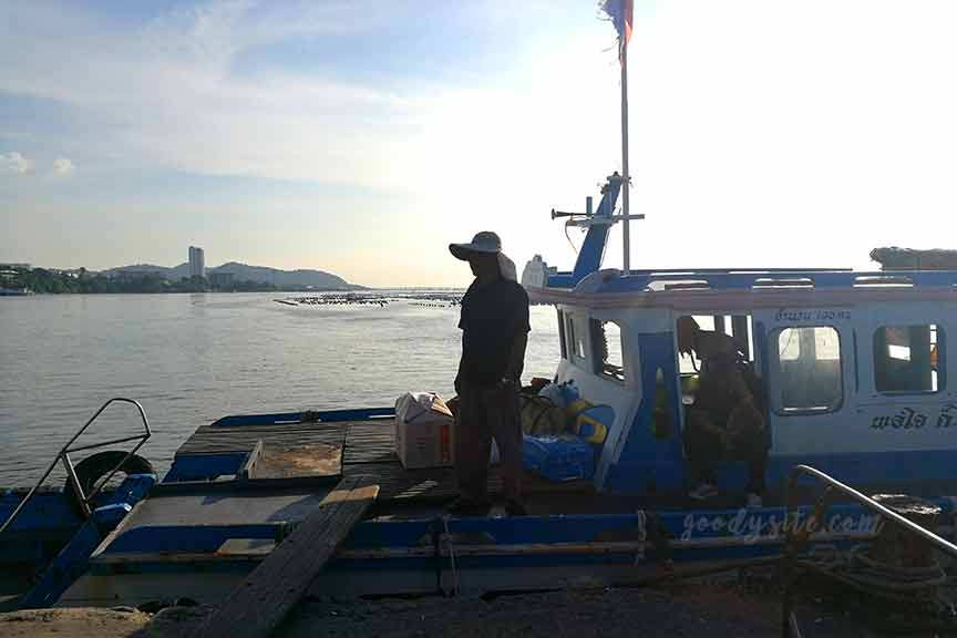 พัทยา-สีชัง 4 ที่พักเกาะสีชัง ริมทะเลรีสอร์ท