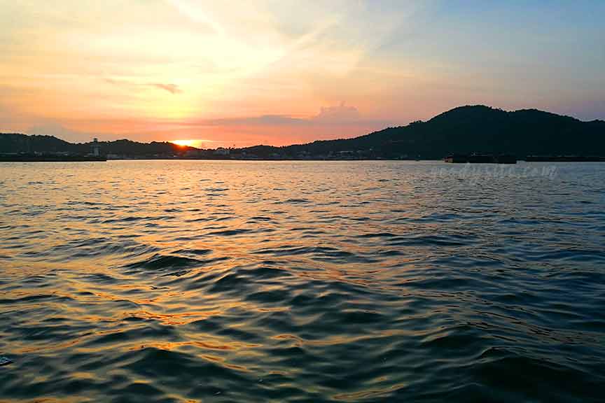 พัทยา-สีชัง 4 ที่พักเกาะสีชัง ริมทะเลรีสอร์ท สำเภาเงิน