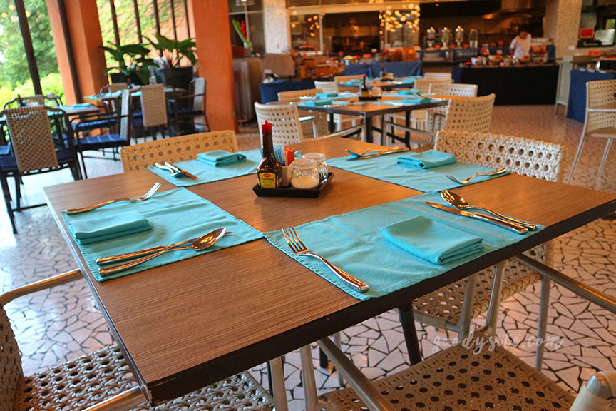 ภูเก็ต 10 โรงแรมศรีพันวา4 อาหารเช้า