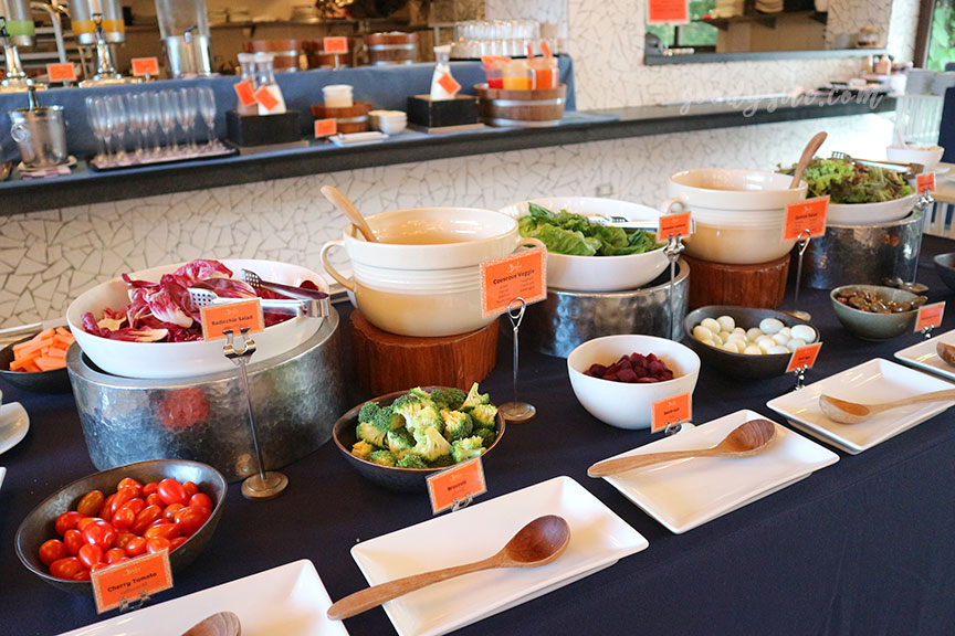 ภูเก็ต 10 โรงแรมศรีพันวา4 อาหารเช้า