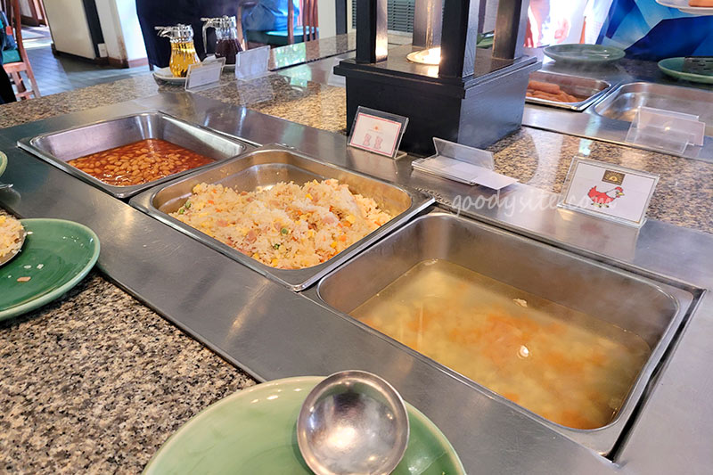 อาหาร การกินขณะพักที่ Sunshine Garden Resort