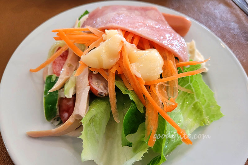 อาหาร การกินขณะพักที่ Sunshine Garden Resort