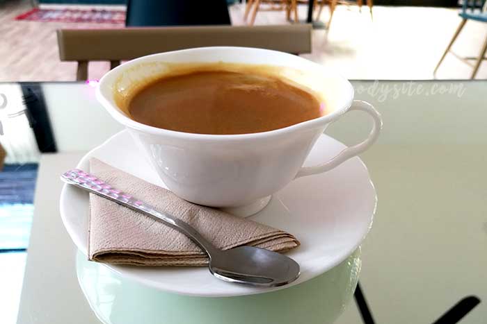 ร้าน Tell Cafe รามคำแหง