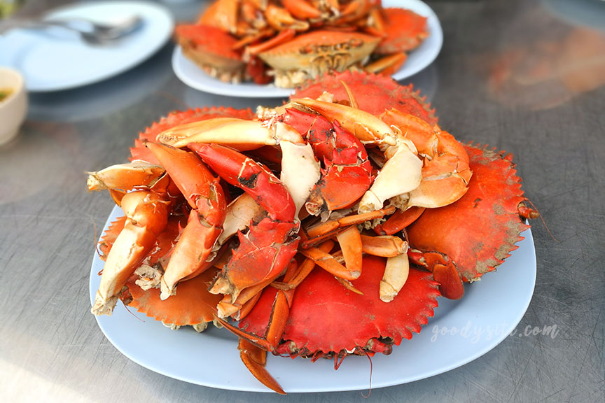 ตราด 6 ร้านบ้านทิวธารา ตราด กินปู ดูเหยี่ยวแดง