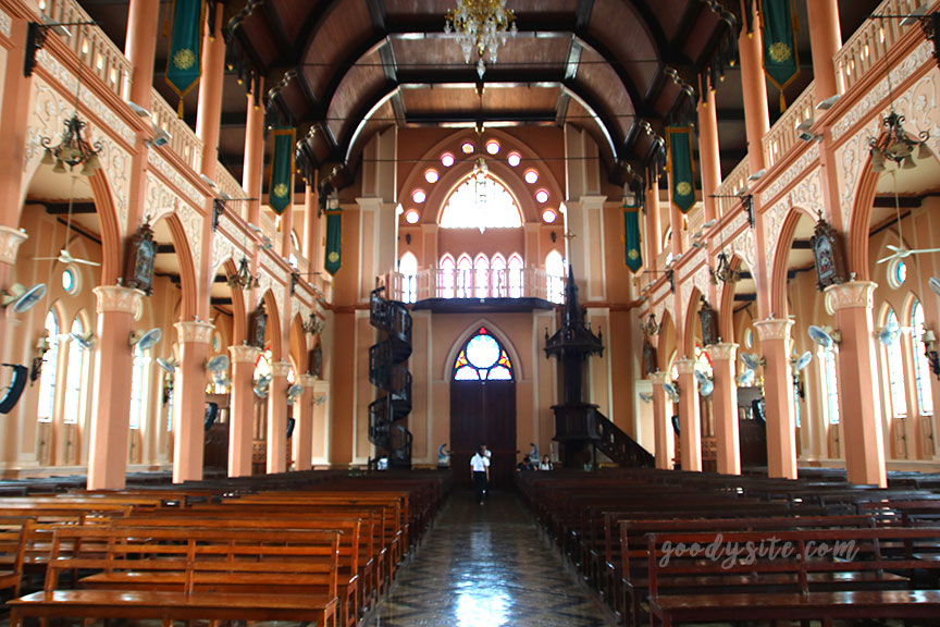 ตราด 2 โบสถ์คริสต์ จันทบุรี อาสนวิหารพระนางมารีอาปฏิสนธินิรมล