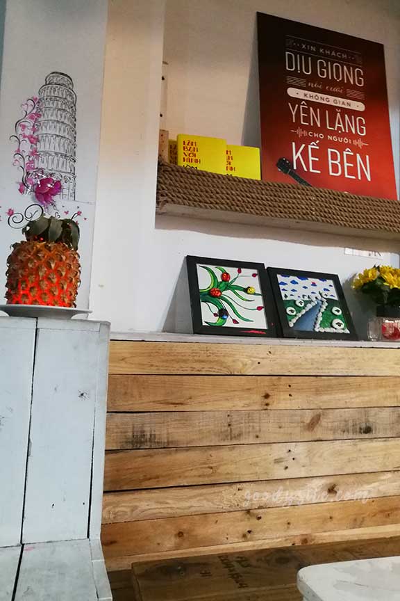 เวียดนาม 5 ฟังเพลงที่ร้าน Open Share