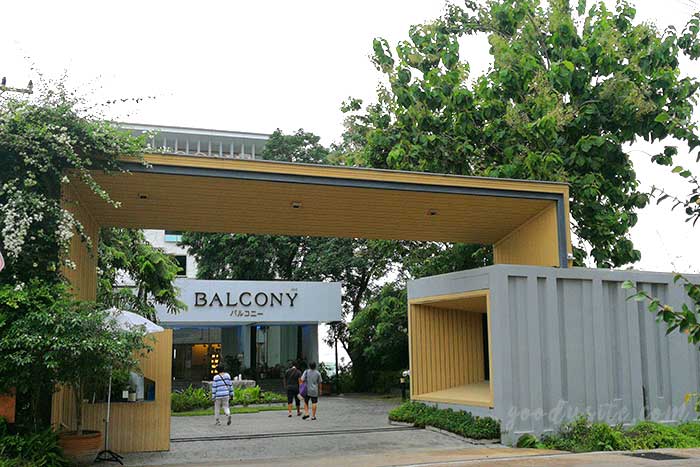 ศรีราชา 2 ที่พัก Balcony