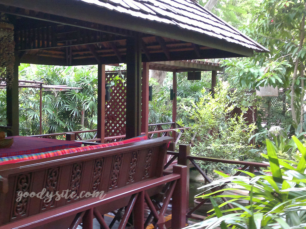 Birds & Bees Resort, Pattaya